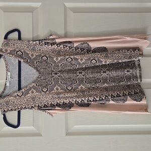 NWOT Rose & Olive Boho Tank Pink & Gray